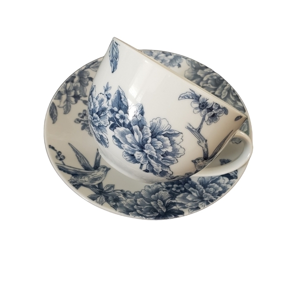 Stokes Vienna Blue Tea Set 4 Teacups & Saucers White Blue Flowers & Birds - Picture 2 of 9